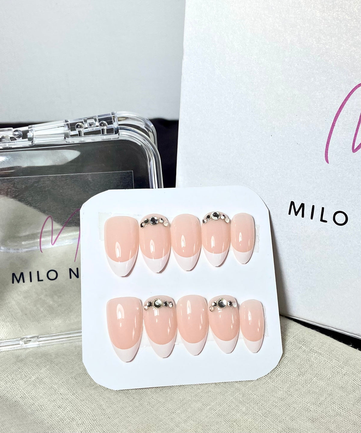 French nails with rhinestones (24 pcs)