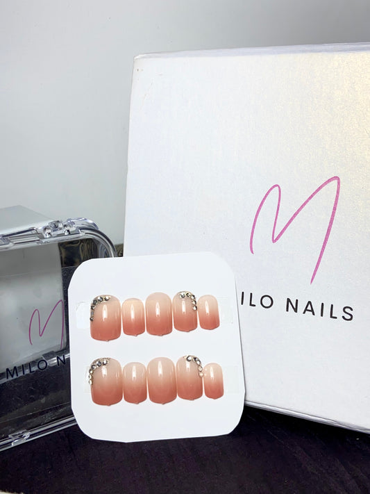 Ombre nails with rhinestones (24pcs)