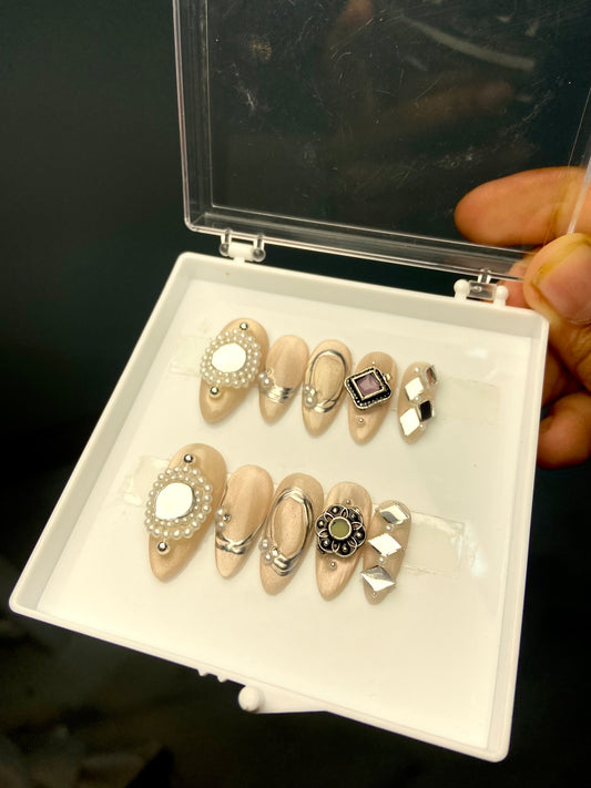 Nude cat eye oxidised navratri nails