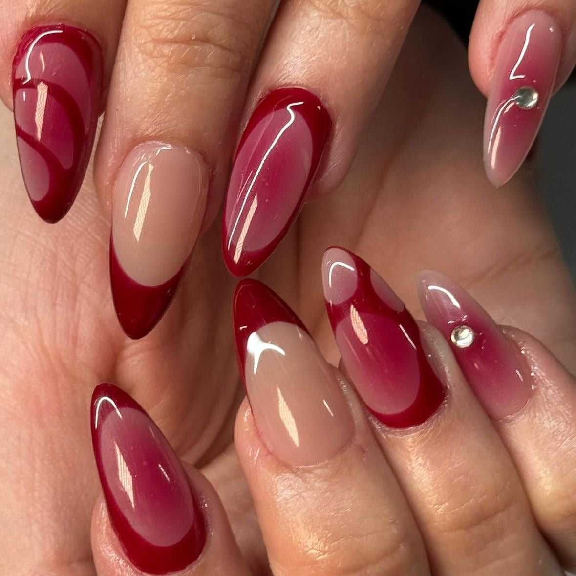 Maroon gel aura nail