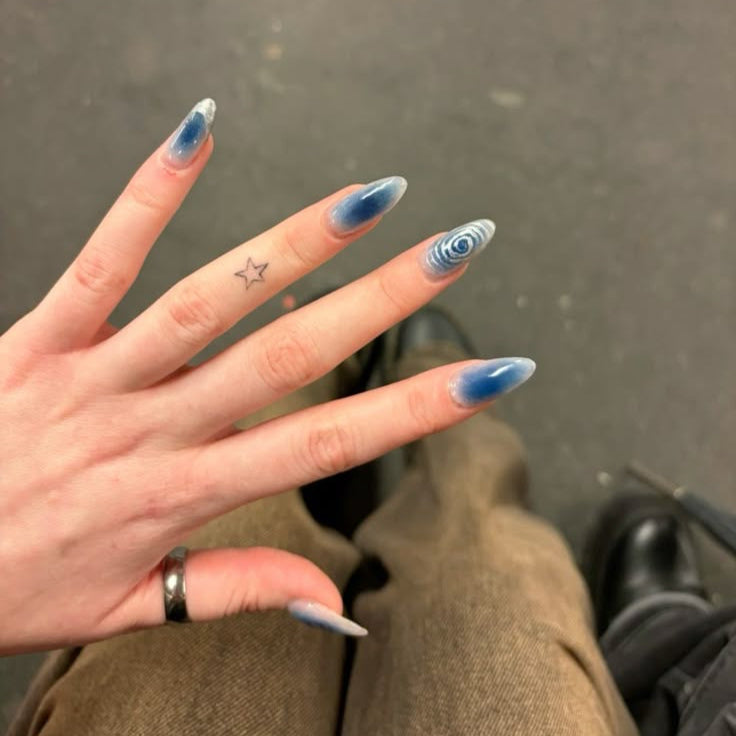 Blue aura with silver chrome