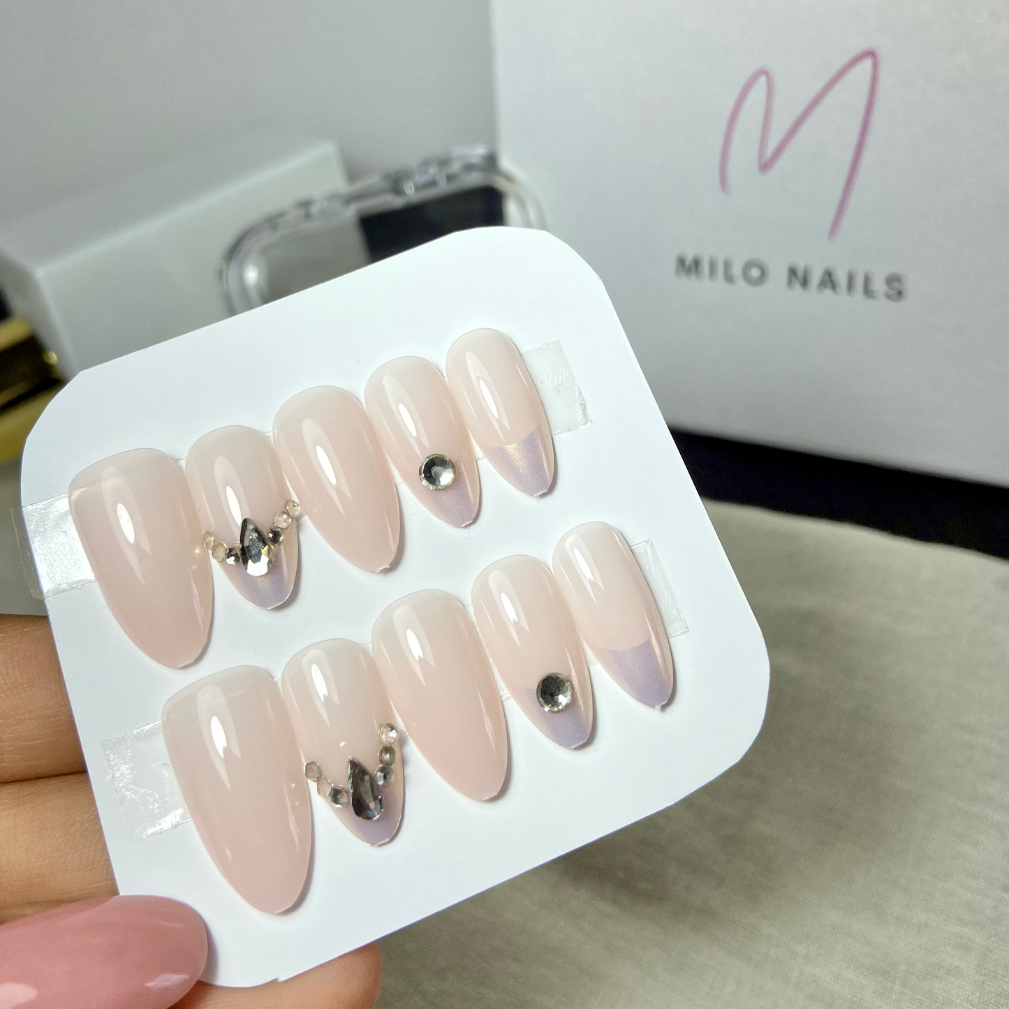 Chrome french nails with rhinestones (24 pcs)
