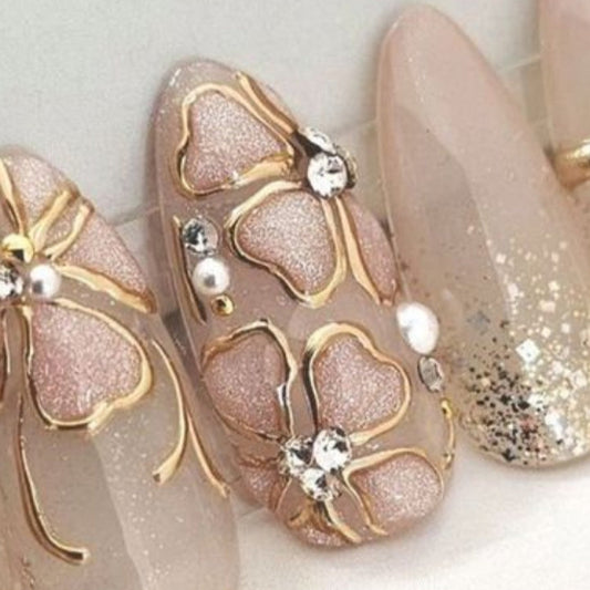 Ivory chrome & flower nails