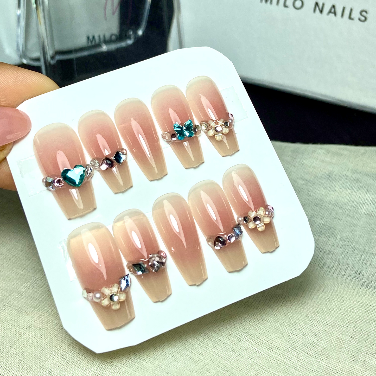 Aura nails with rhinestone (24 pc)
