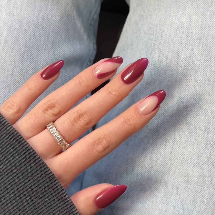 Maroon minimal nails