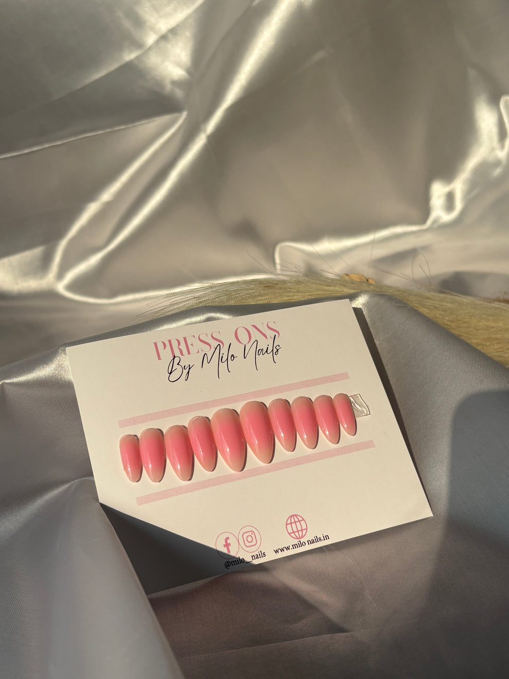 Pink aura nails