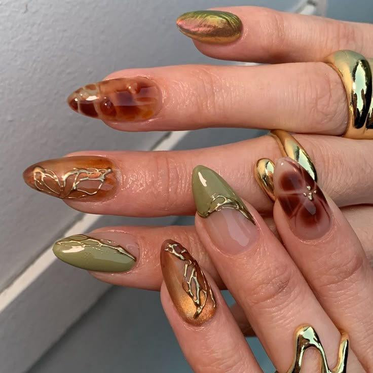 Greek 3-d nails