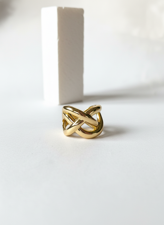 Golden criss cross Adjustable Ring – 18K Gold-Plated Feminine Charm