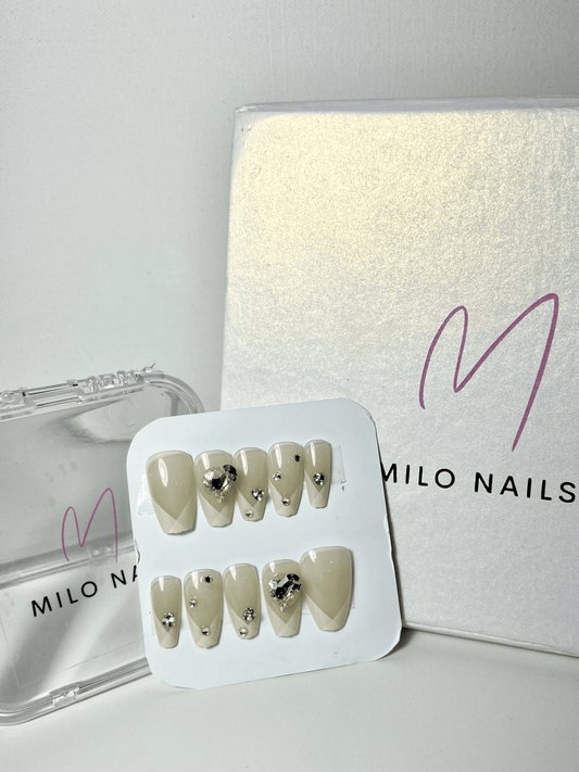 French studded nails (24pcs)