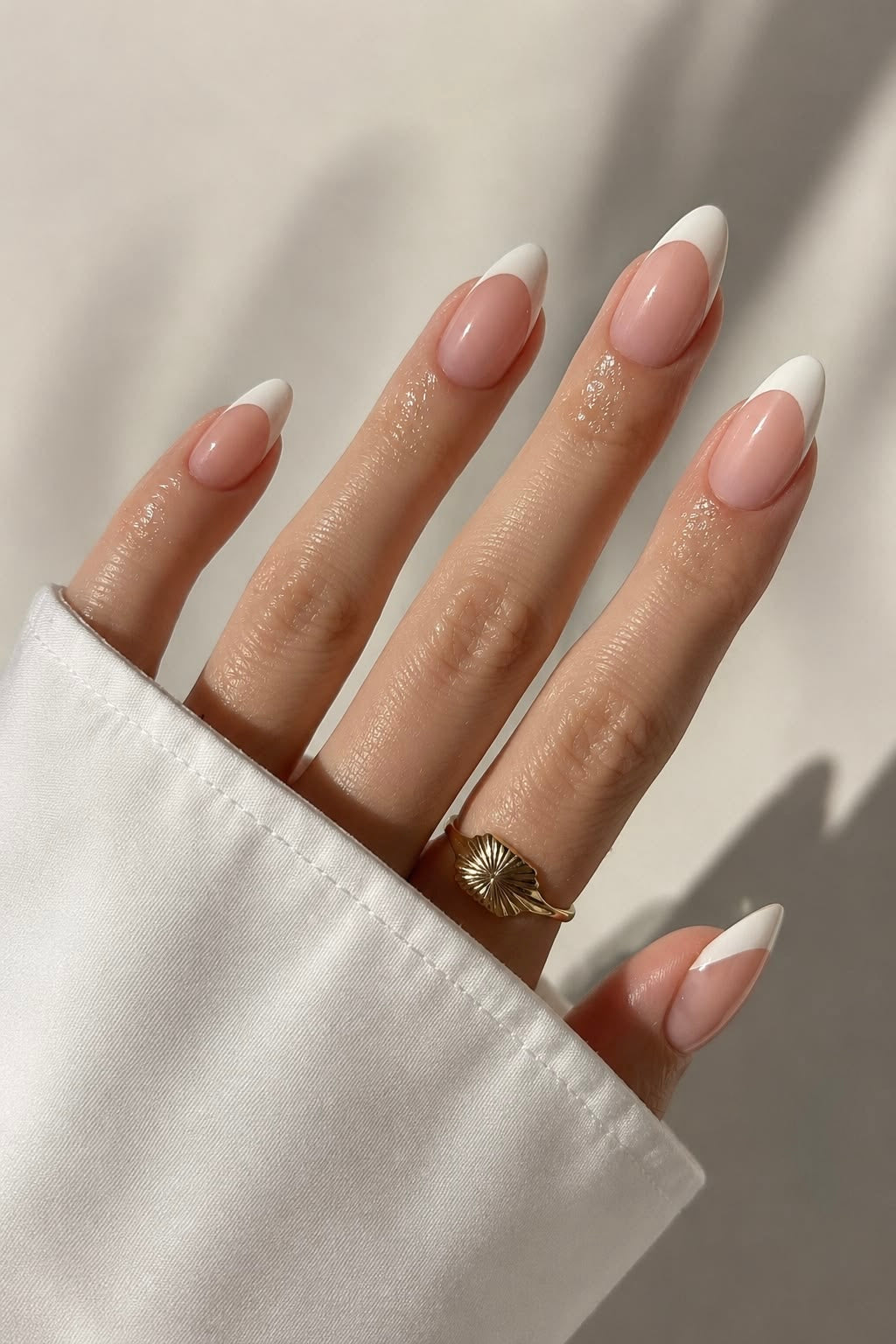 Classic french tips - Handmade Press Ons
