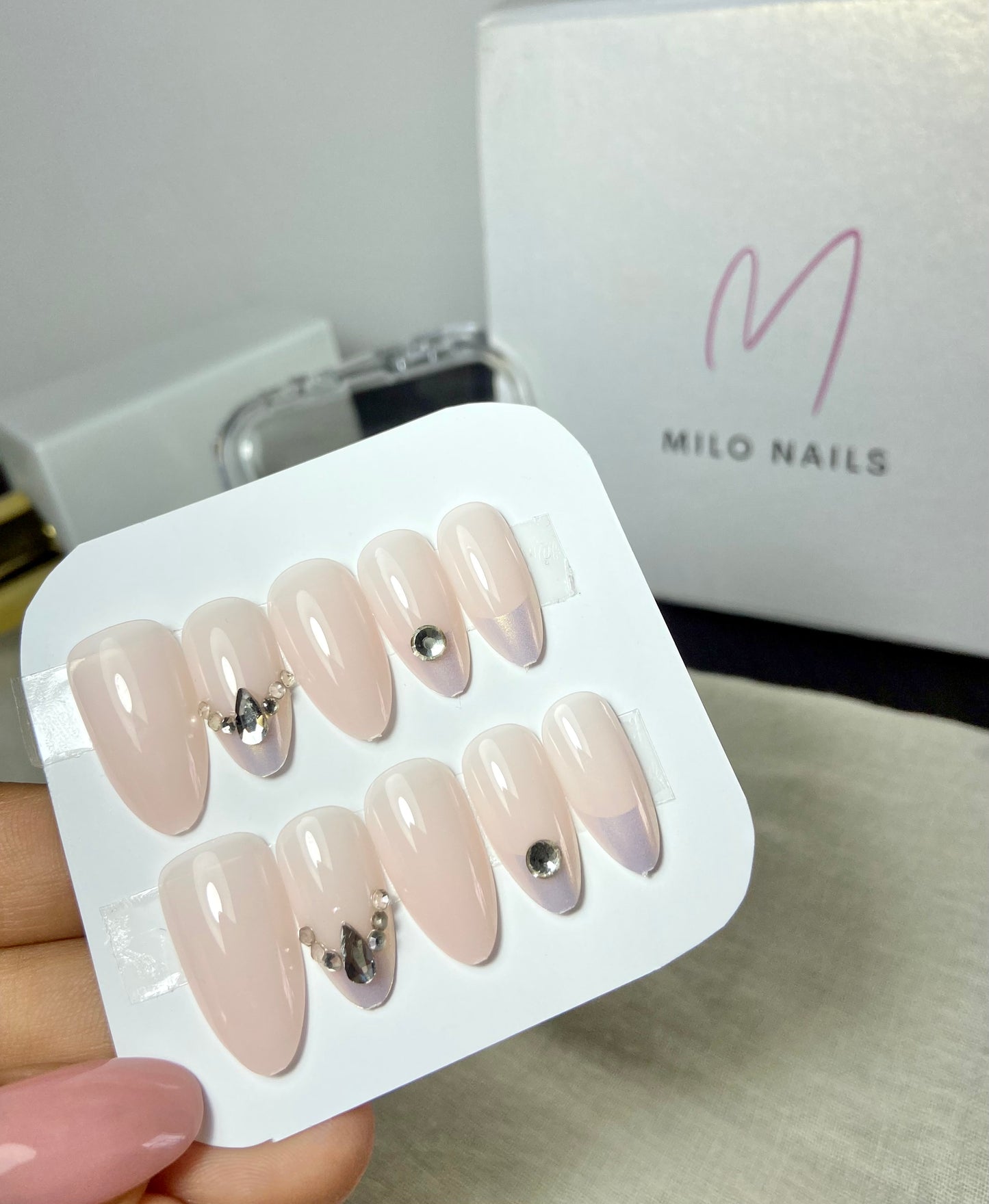 Chrome french nails with rhinestones (24 pcs)