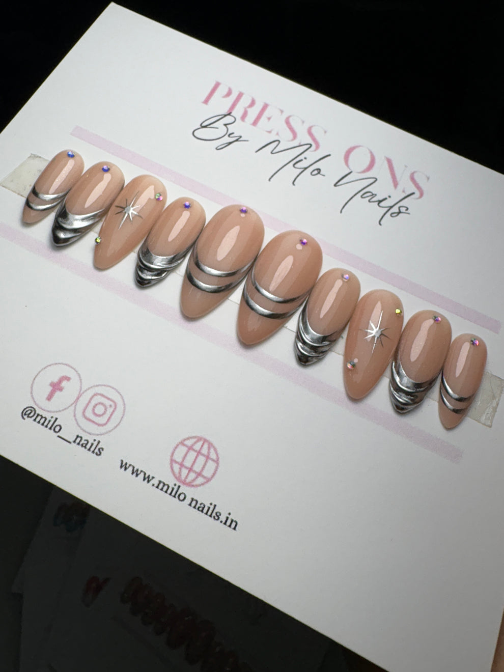 Silver star metallic nails