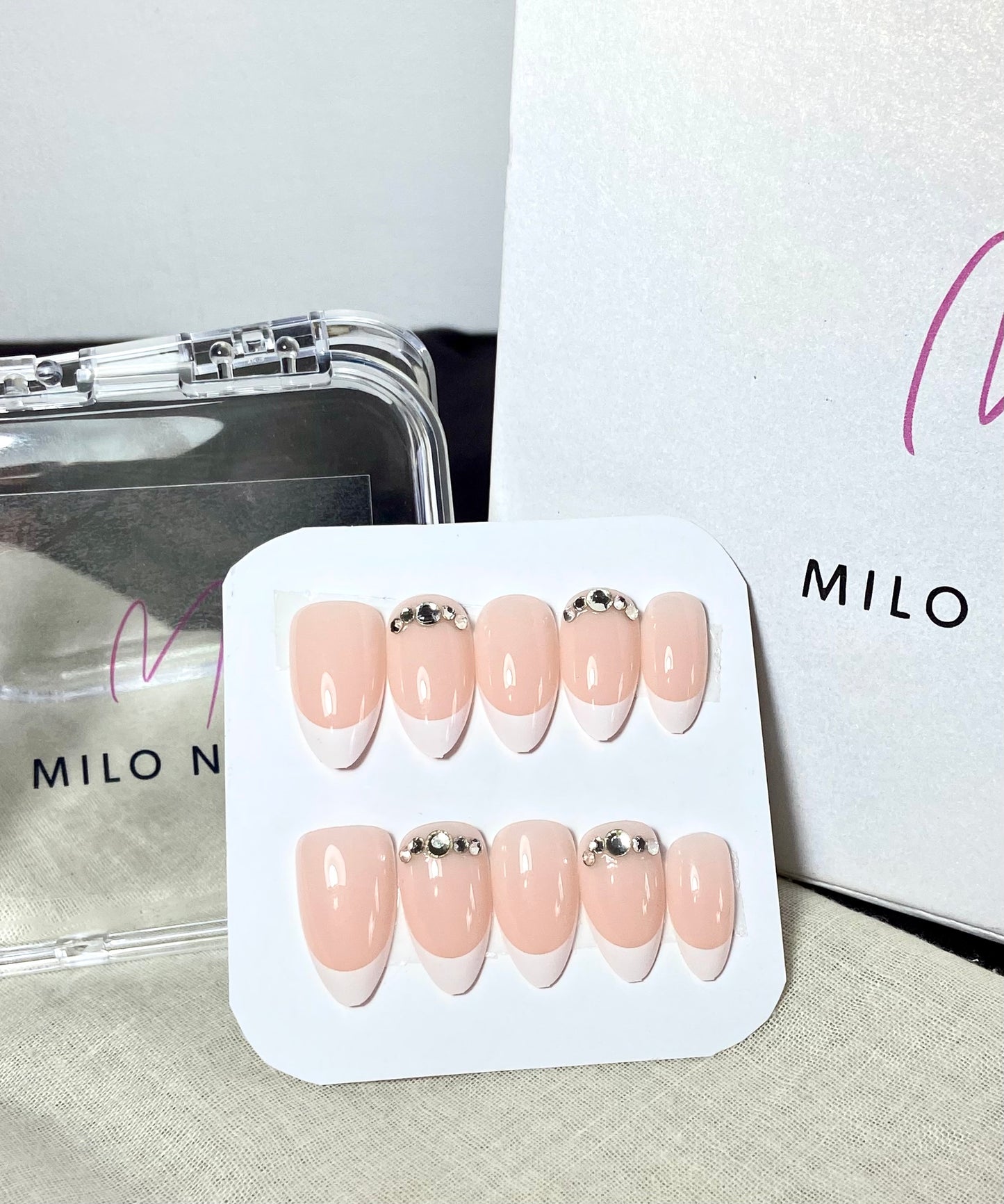 French nails with rhinestones (24 pcs)