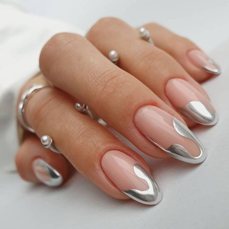 Silver metallic tips