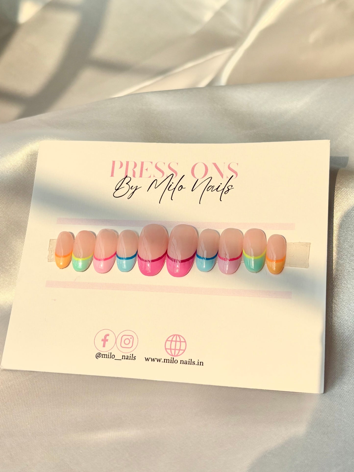 Multi-colour double tips