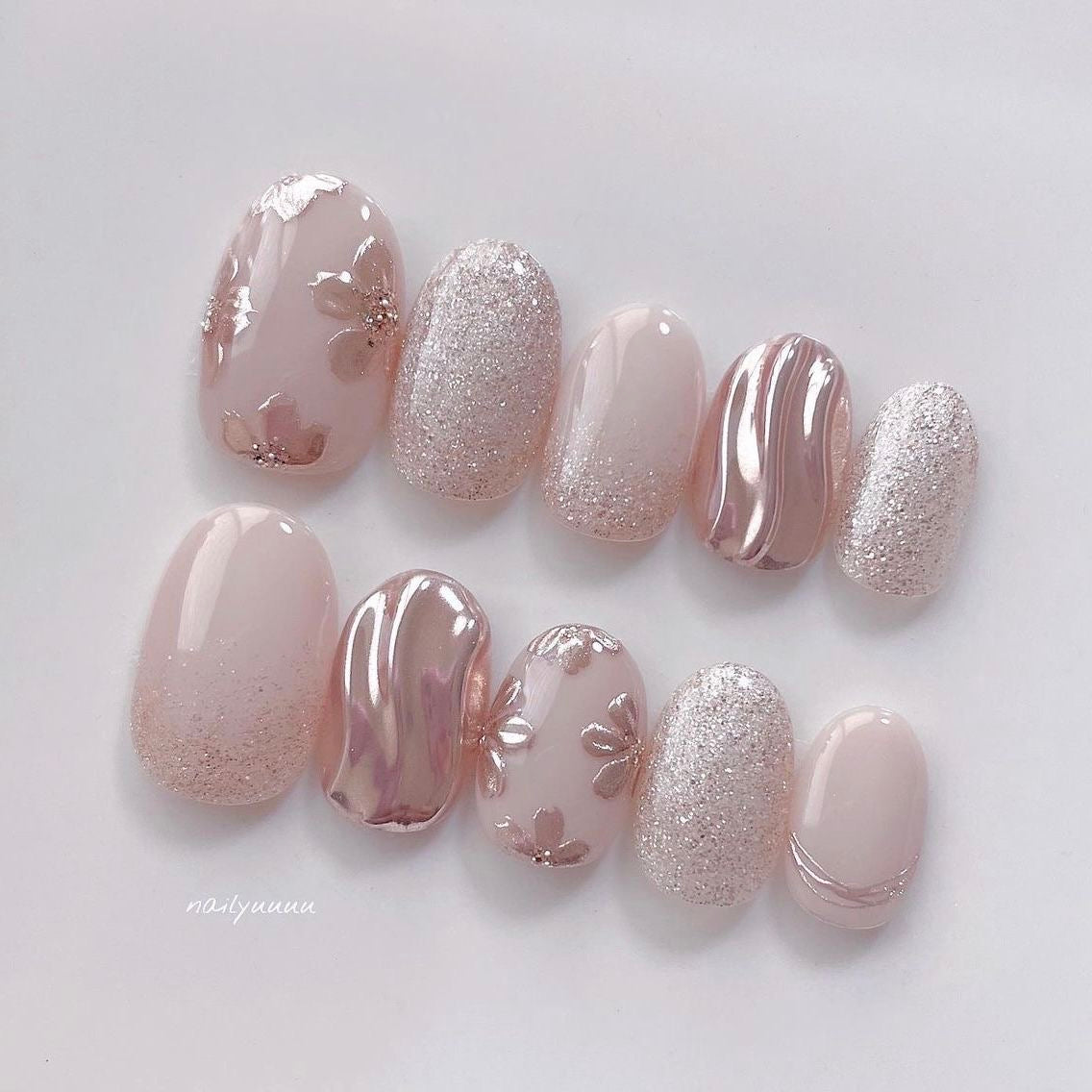 Rose gold cat eye nails