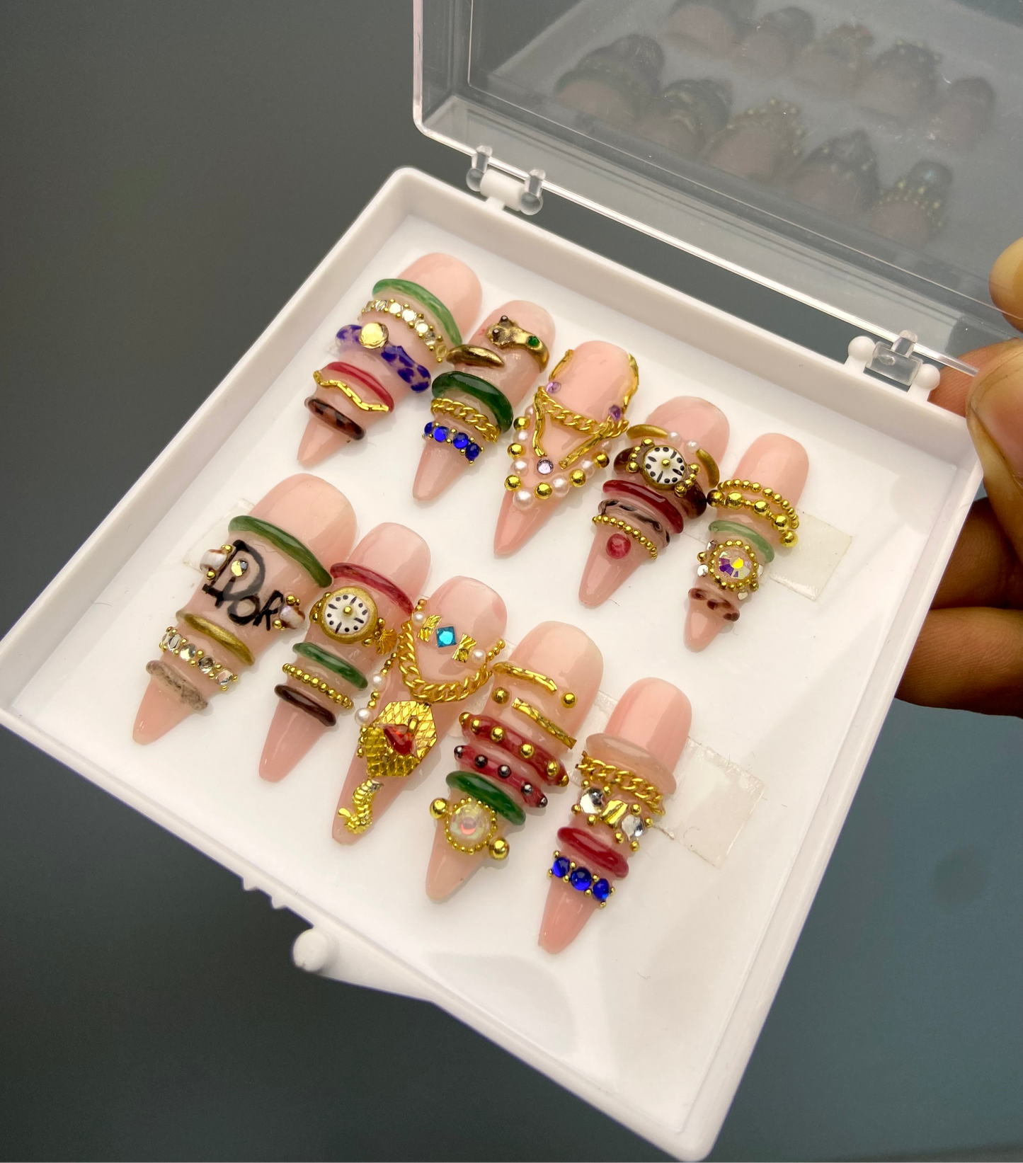 Jewellery nails