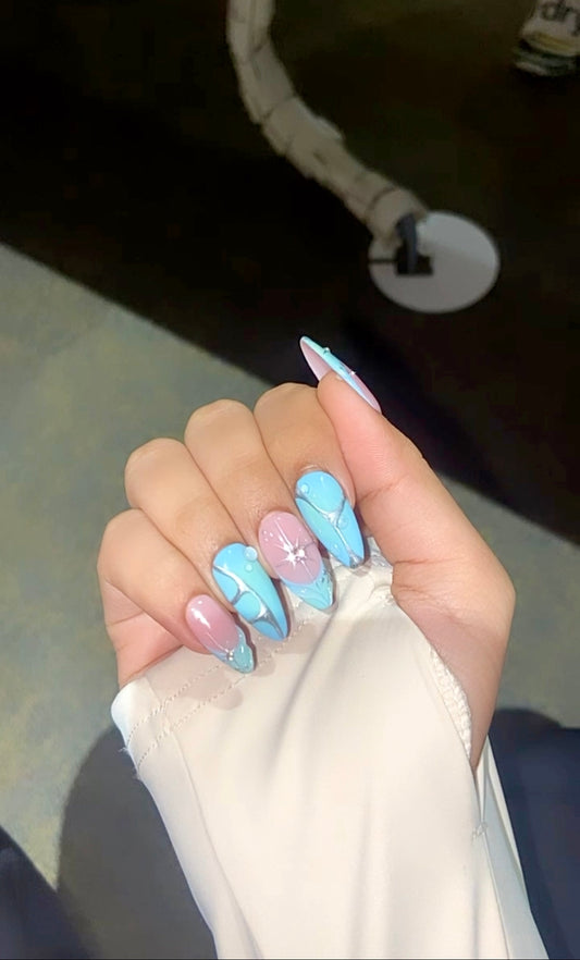 Sea Blue aura nails with droplets