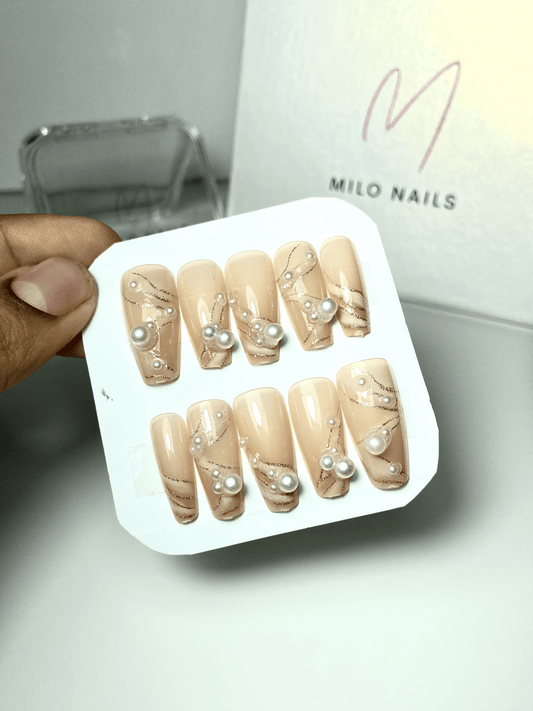 Pearl glitter nails (24 pcs)