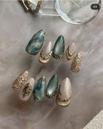 Turquoise elegant nails