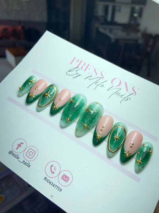 Green aura + chrome nails