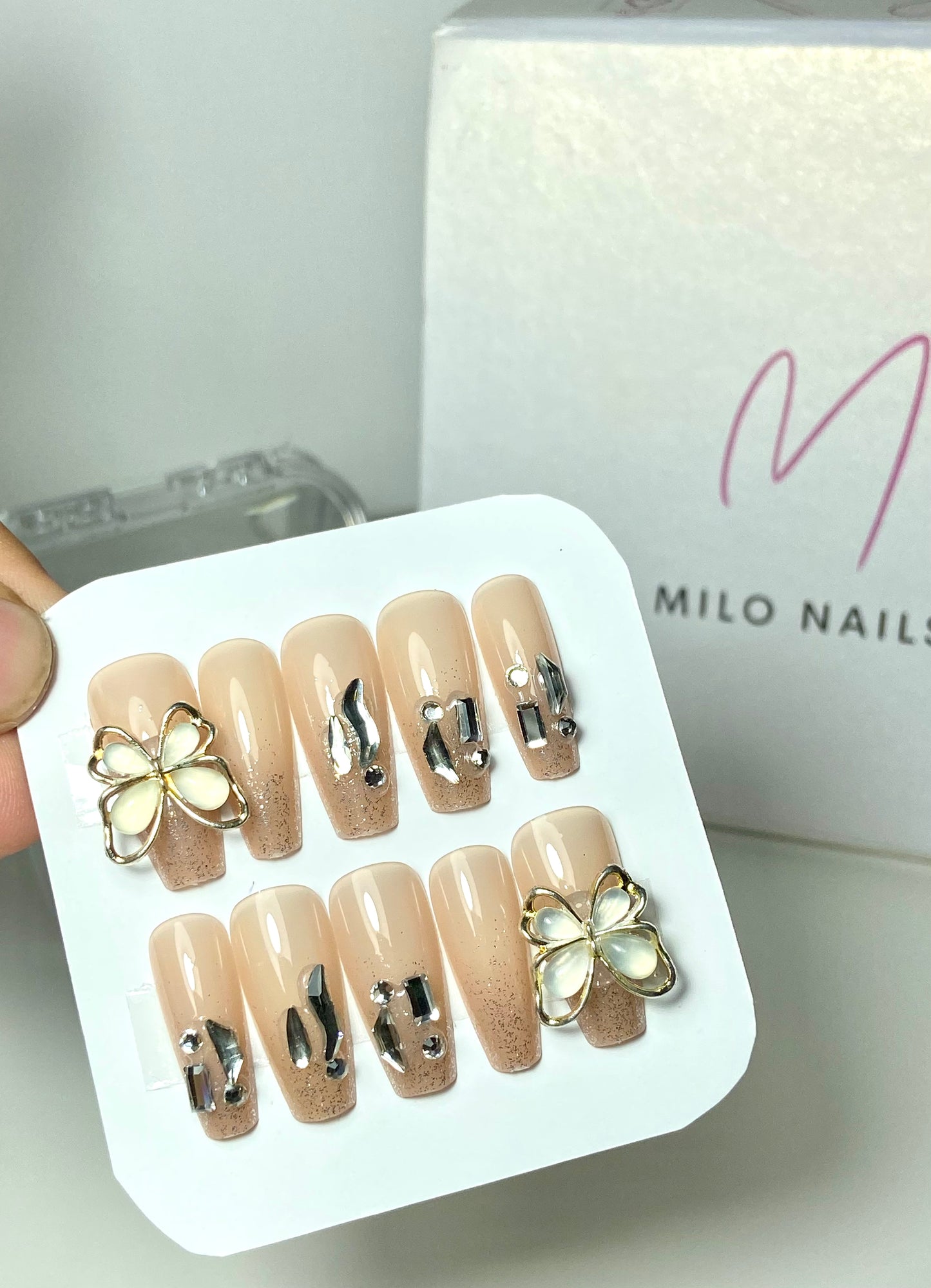Butterfly studded nails(24pcs)