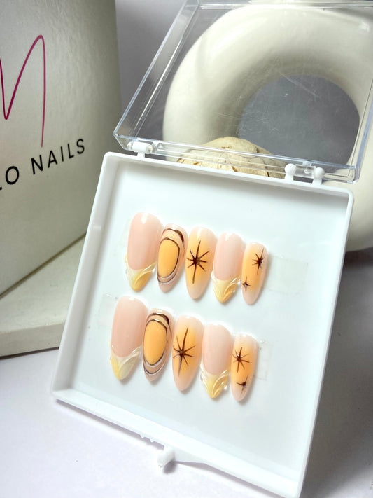Yellow aura nails