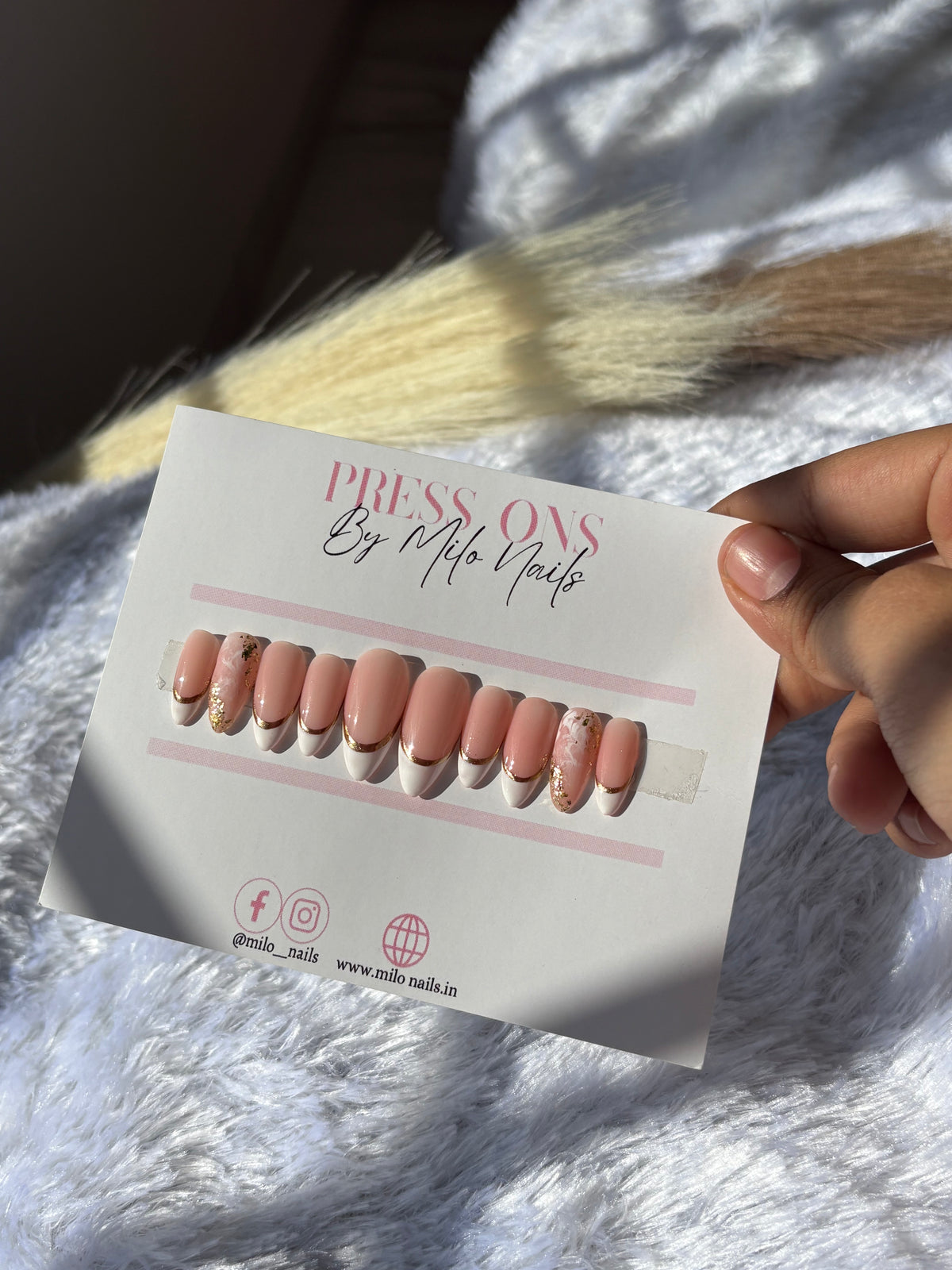 White french chrome nails