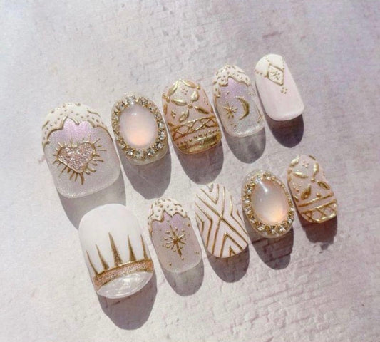 White chrome cateye nails