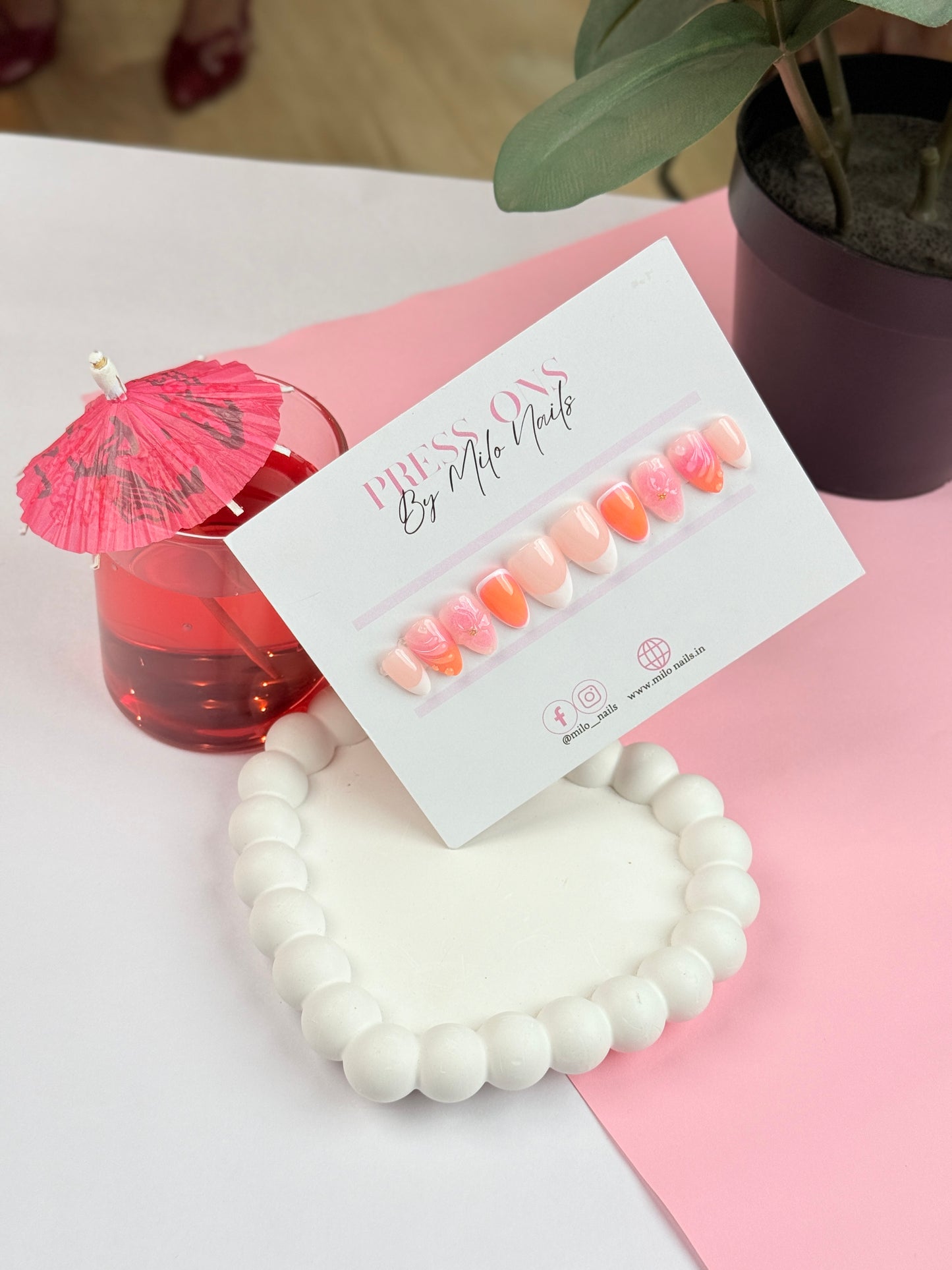 Summer 3-d peachy nails