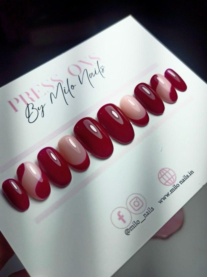 Maroon minimal nails