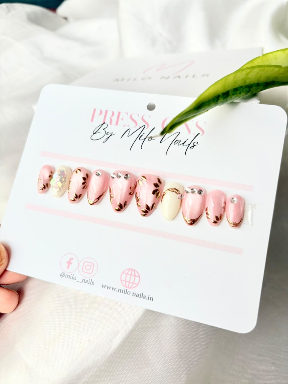 Pink flower cateye nails - Handmade Press Ons