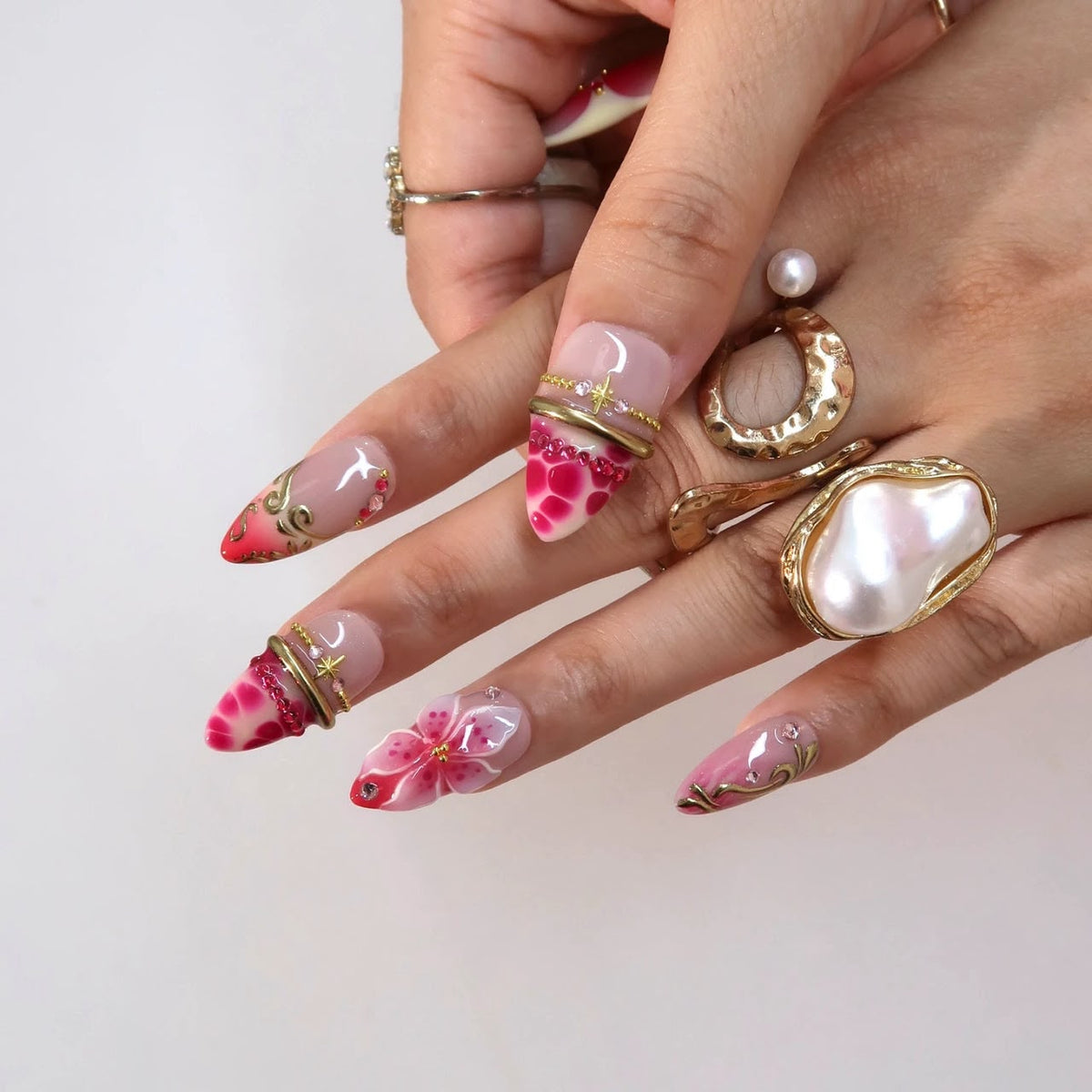 Dahlia Dream- Handmade Press Ons