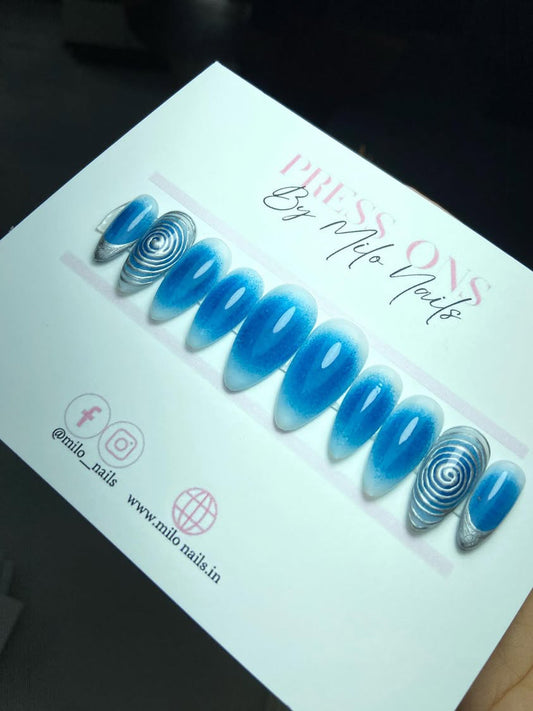 Blue aura with silver chrome