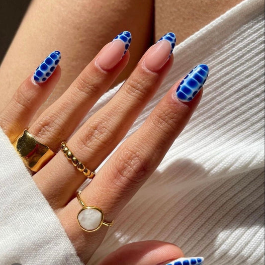 Blue tortise print nails