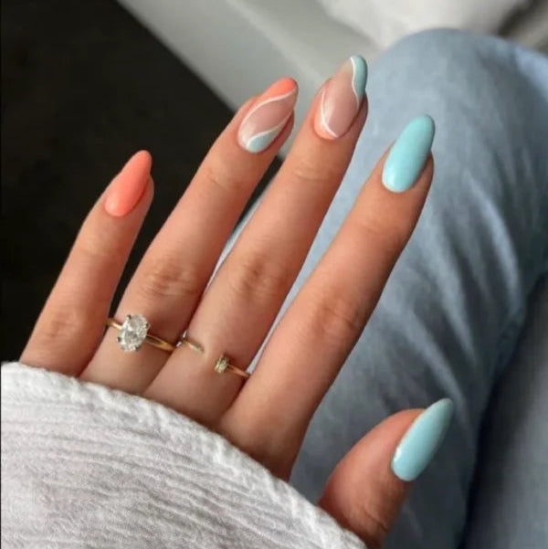 Bluorng swirl nails