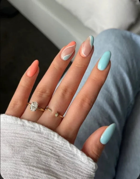 Bluorng swirl nails