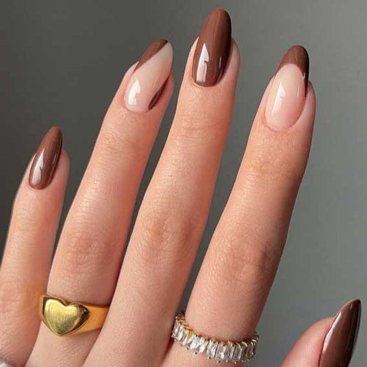 Brown chocolatey nails