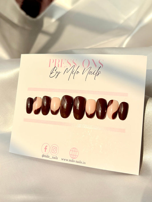 Brown chocolatey nails