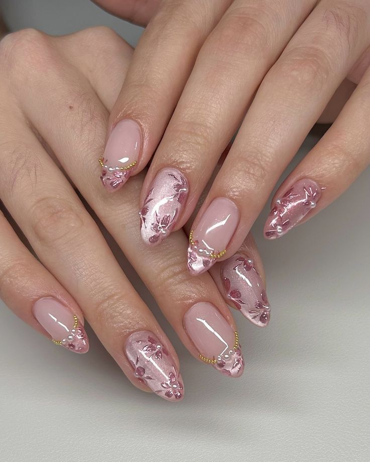 Pink glamour nails