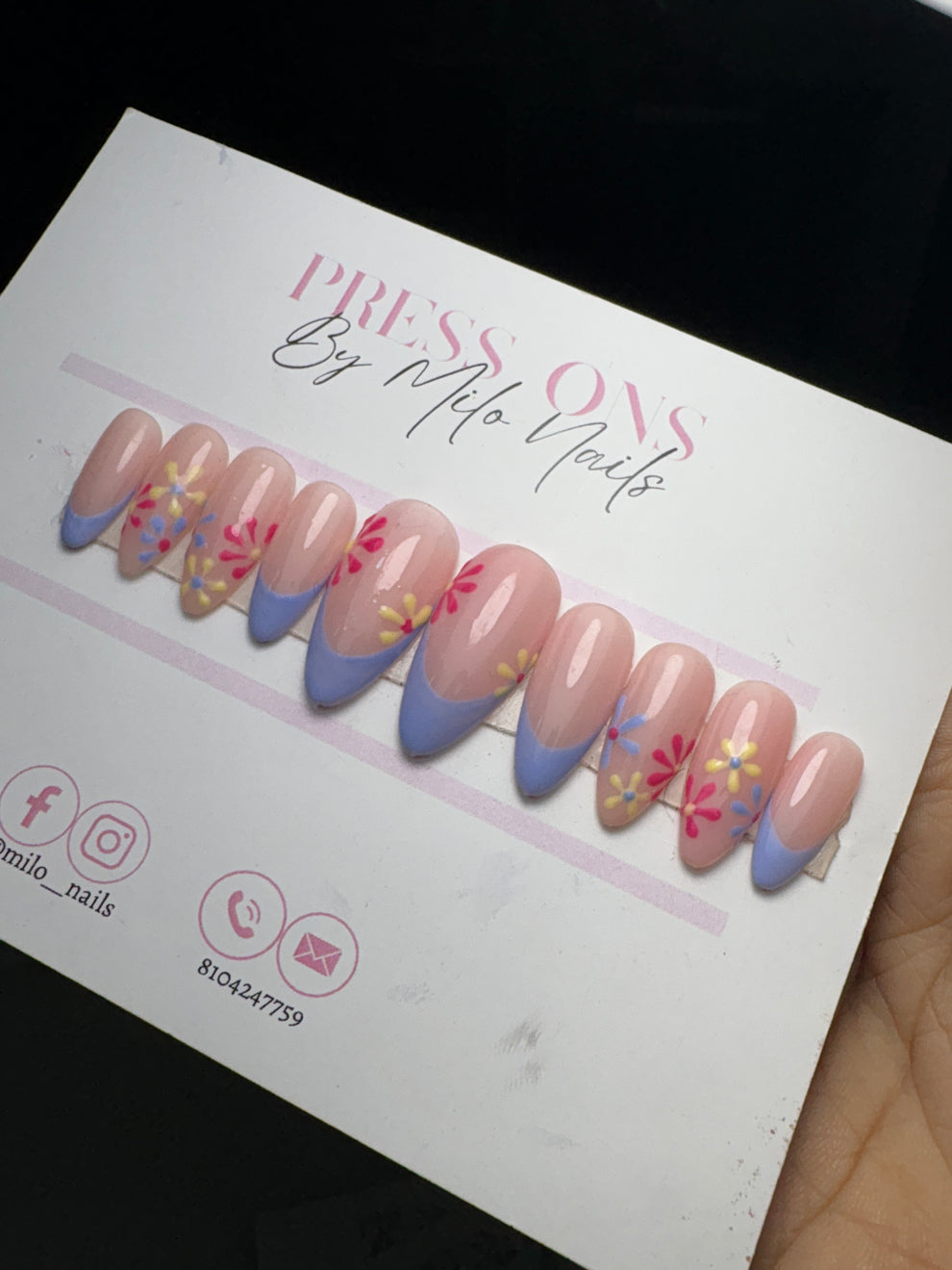 Floral nails
