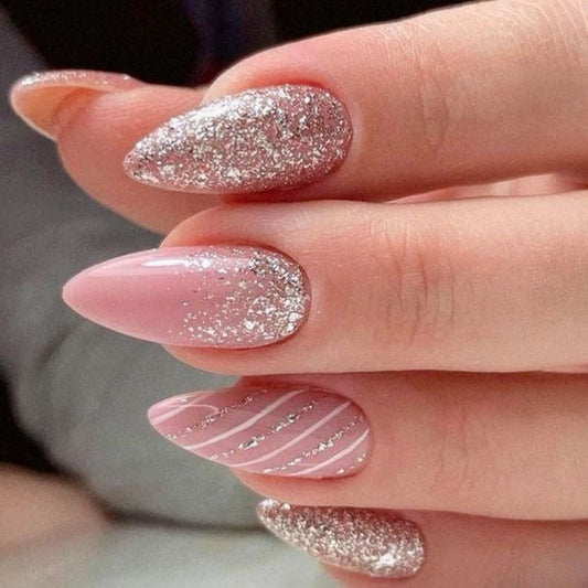 Glittery line nails