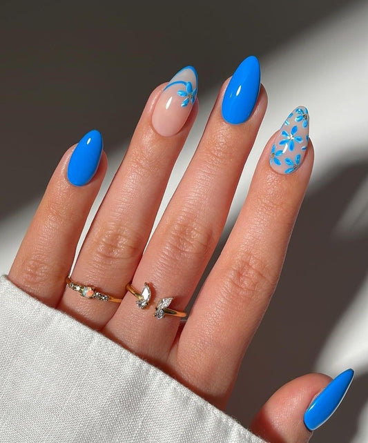 Blue flower nails