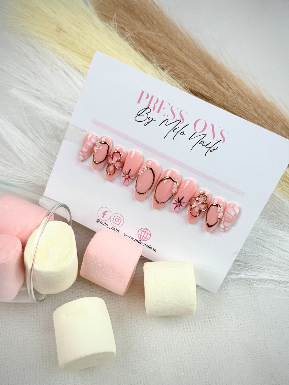 pink 3d flower with chrome