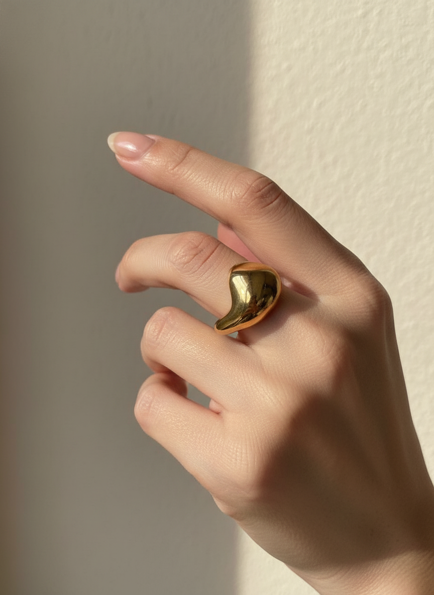 Golden Vega Gold Adjustable Ring – 18K Gold-Plated Feminine Charm