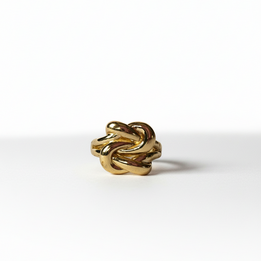 Golden cross Adjustable Ring – 18K Gold-Plated Feminine Charm