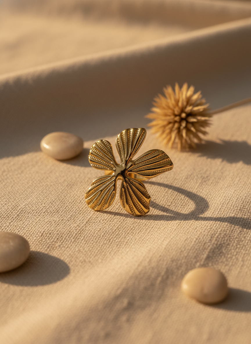 Golden beachy flower Adjustable Ring – 18K Gold-Plated Feminine Charm