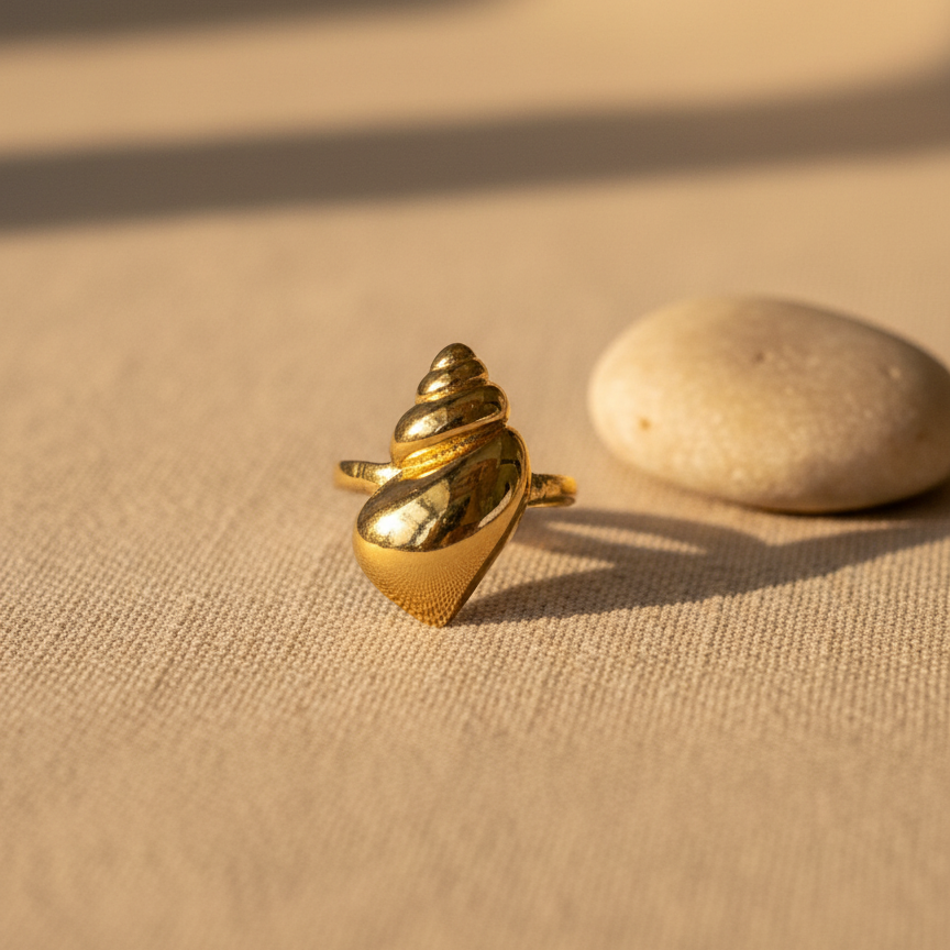 Golden shell Ring Adjustable Ring – 18K Gold-Plated Feminine Charm