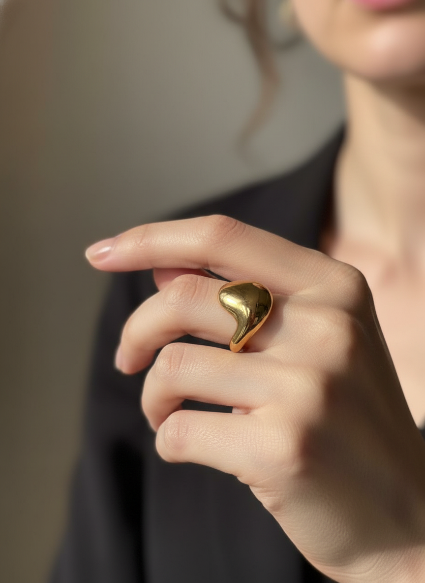 Golden Vega Gold Adjustable Ring – 18K Gold-Plated Feminine Charm