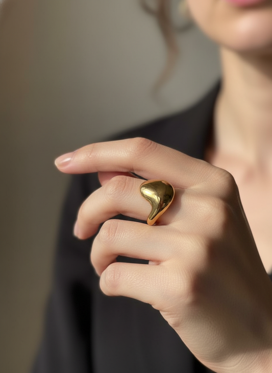 Golden Vega Gold Adjustable Ring – 18K Gold-Plated Feminine Charm